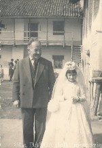 Ingrandisci