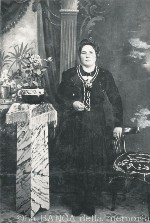 Ingrandisci